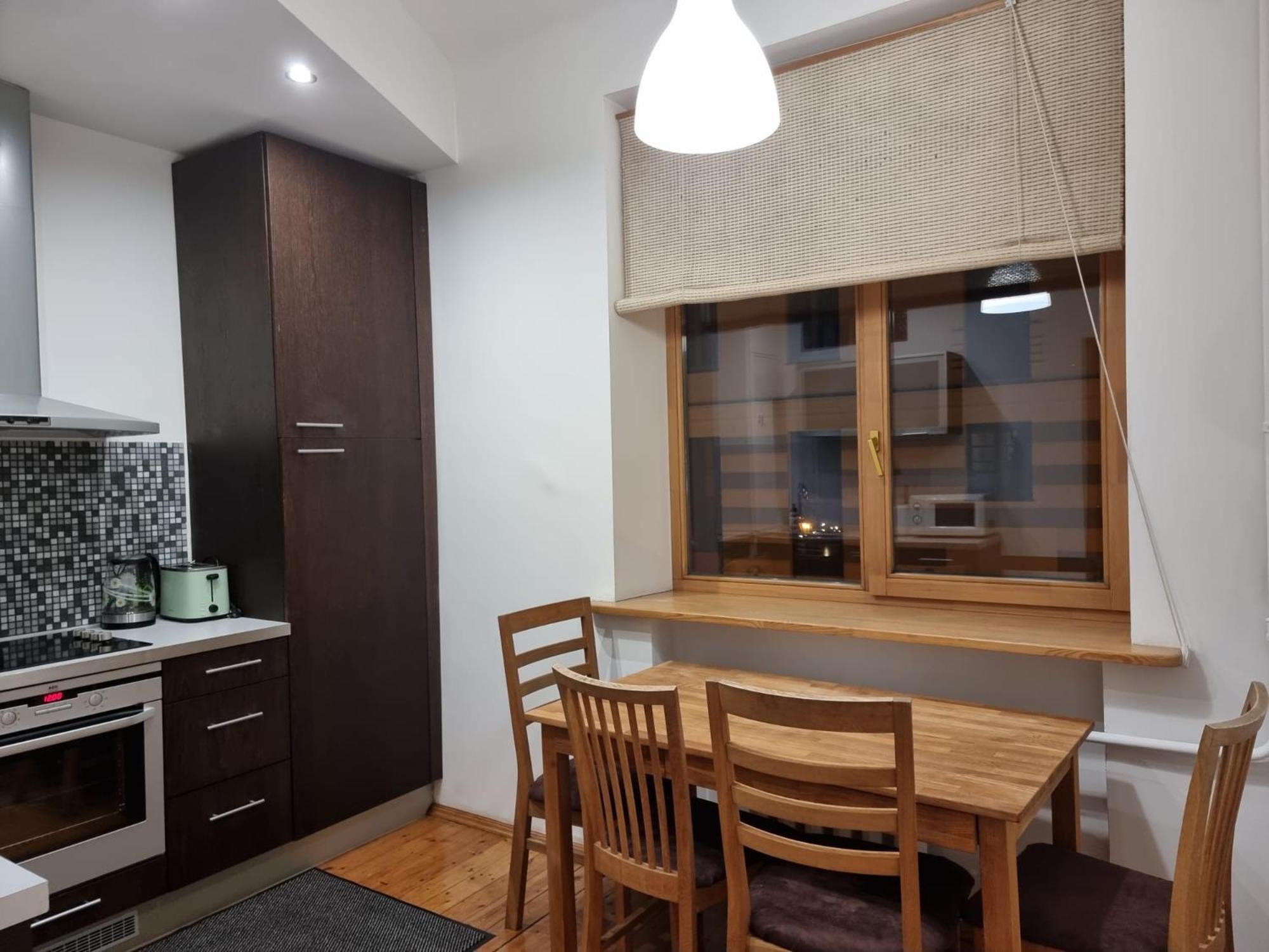Lägenhet 2 Bedroom Next To Hall With Parking Riga
